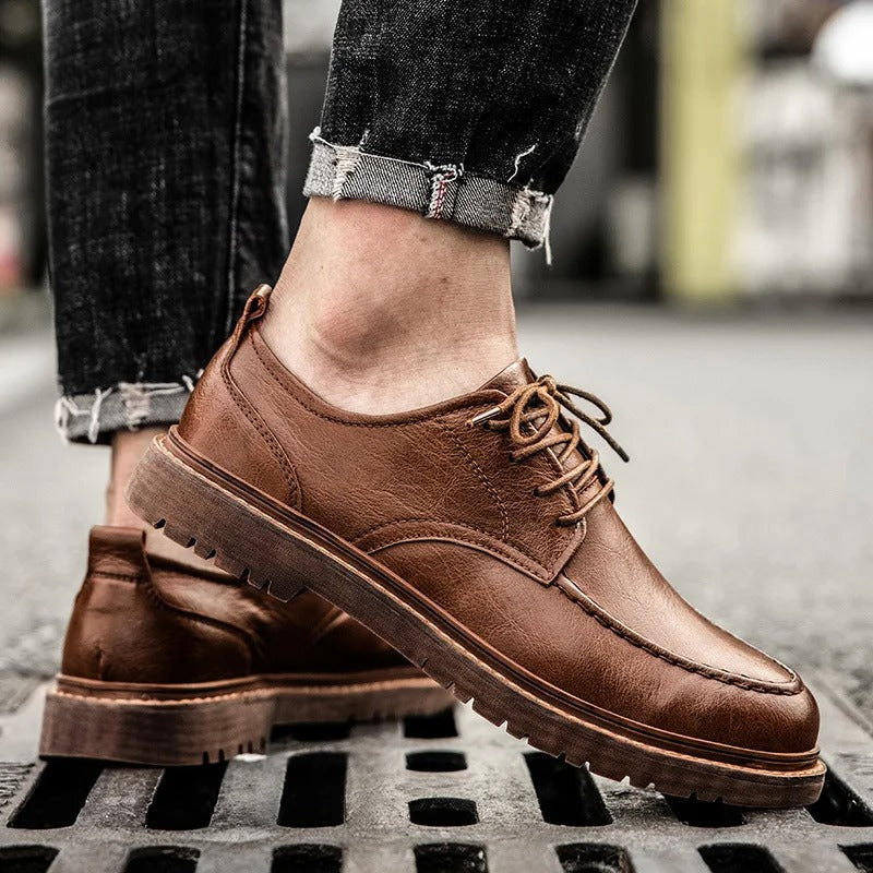 Wade™ | Vintage Moc-Toe Lace-Up Shoes