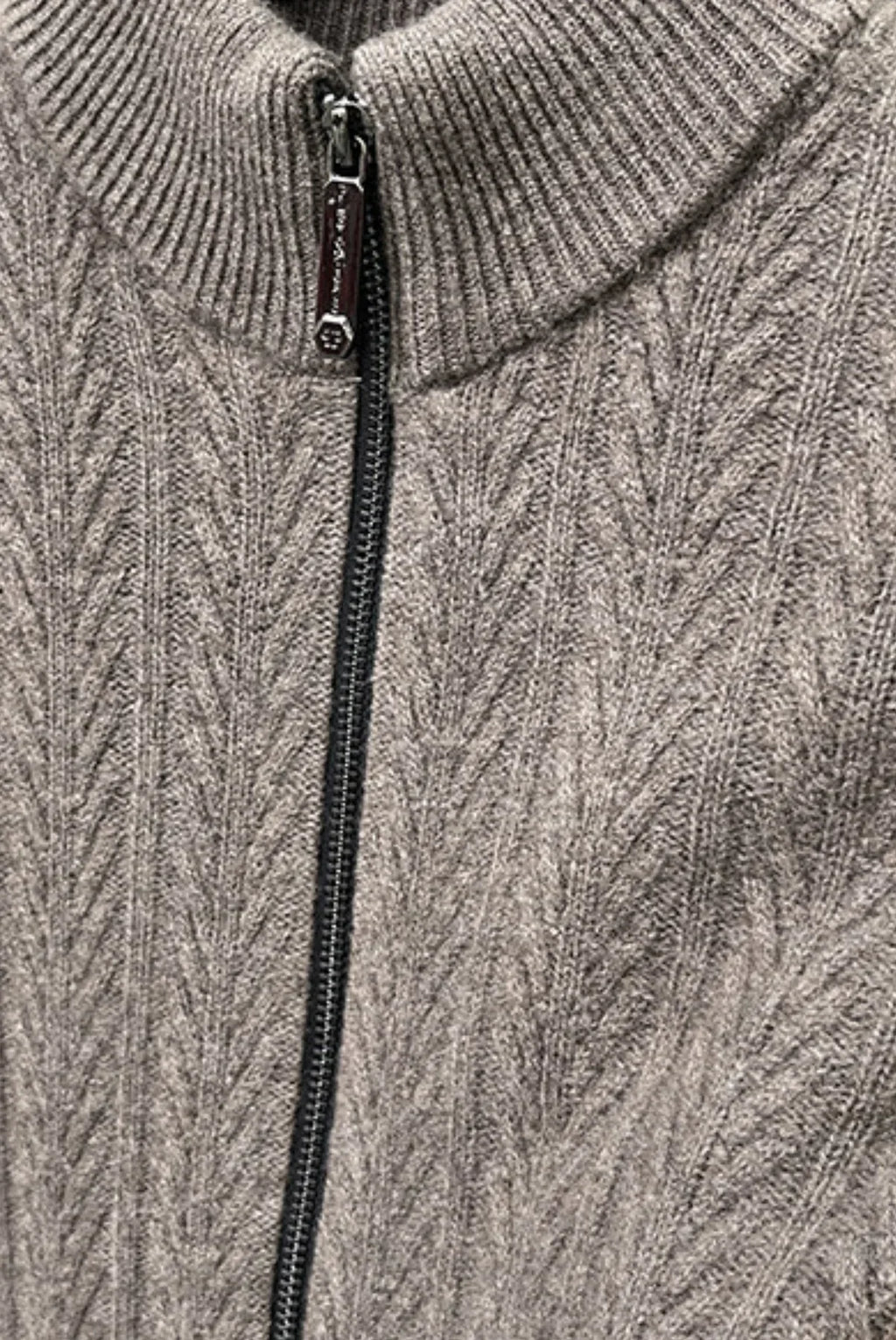 Noah - Premium Vest