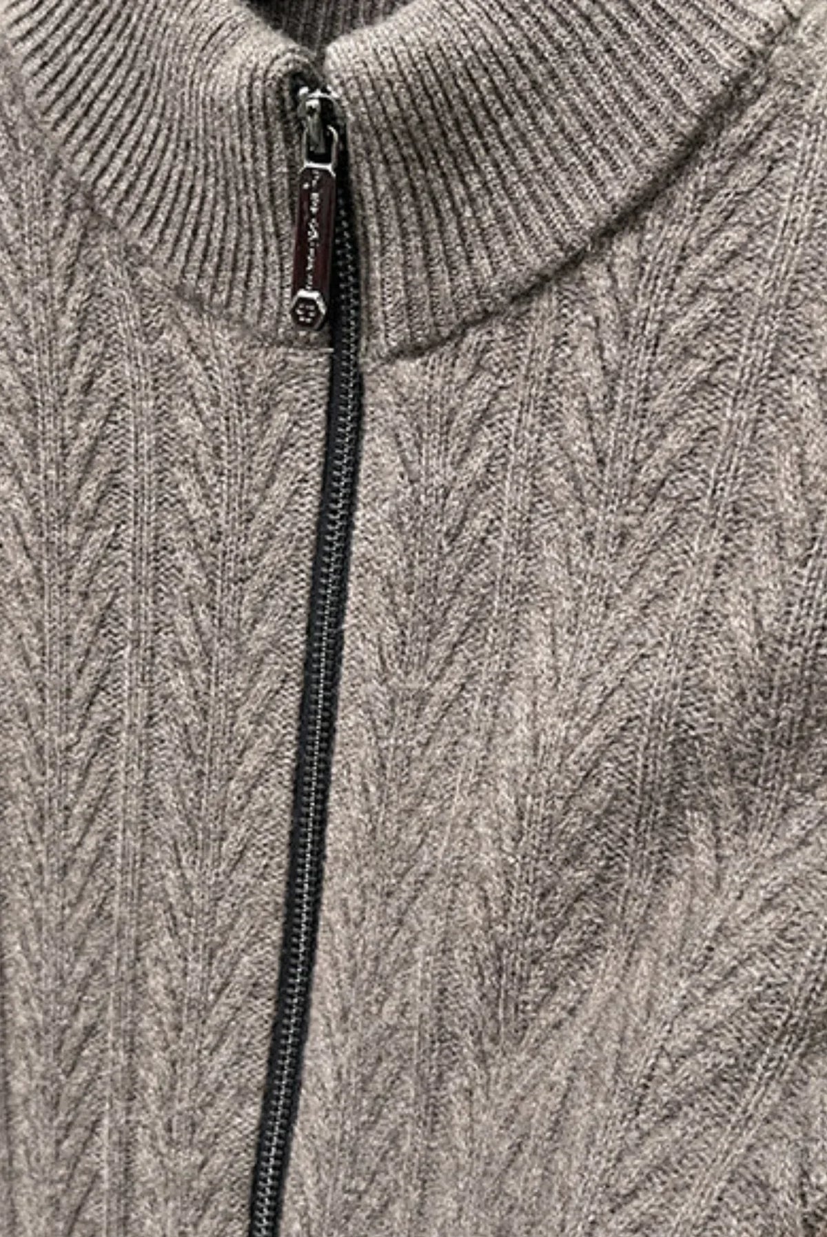 Noah - Premium Vest